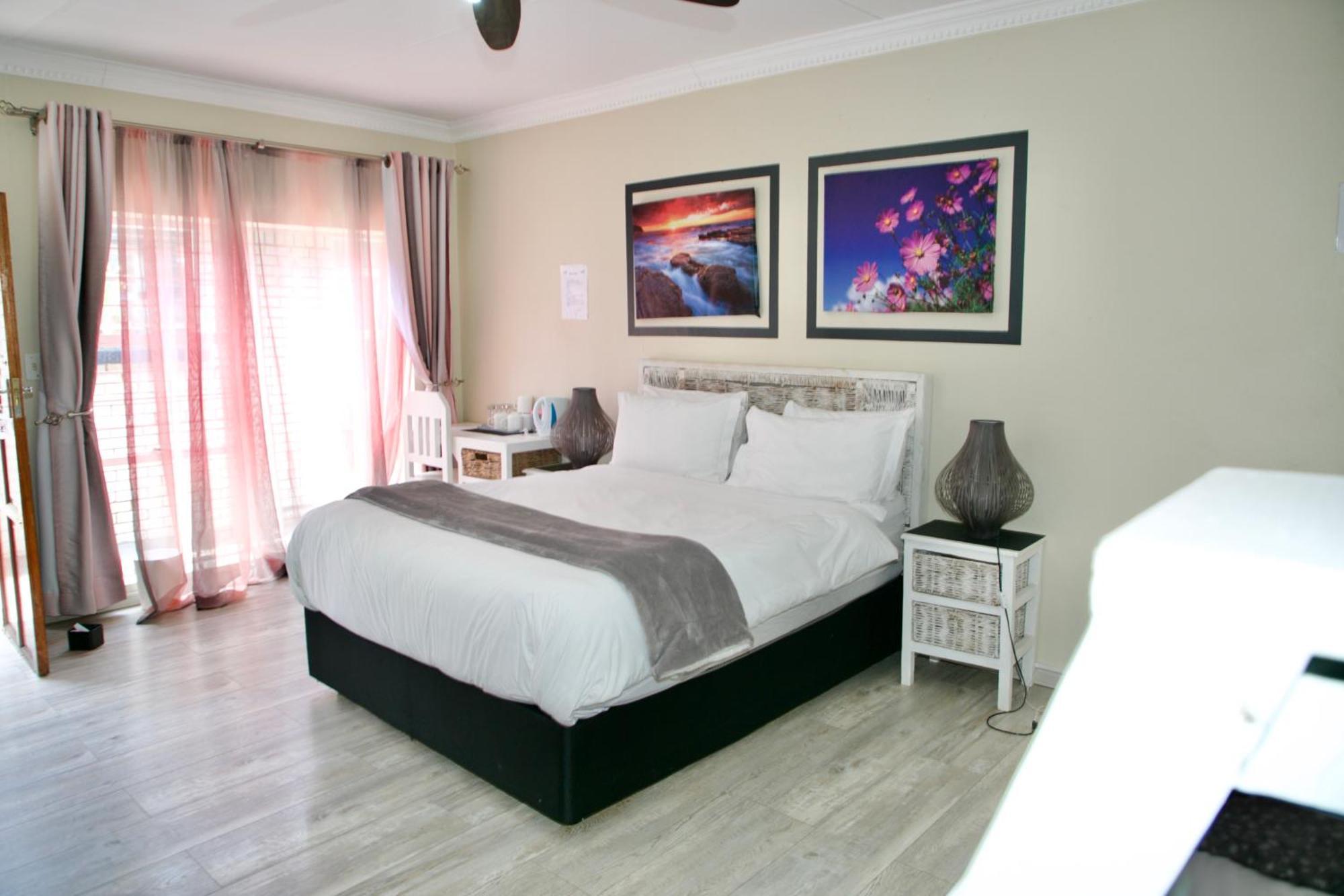 Fm Guest Lodge Comfort, Tranquility & Peace Of Mind Йоханесбург Екстериор снимка
